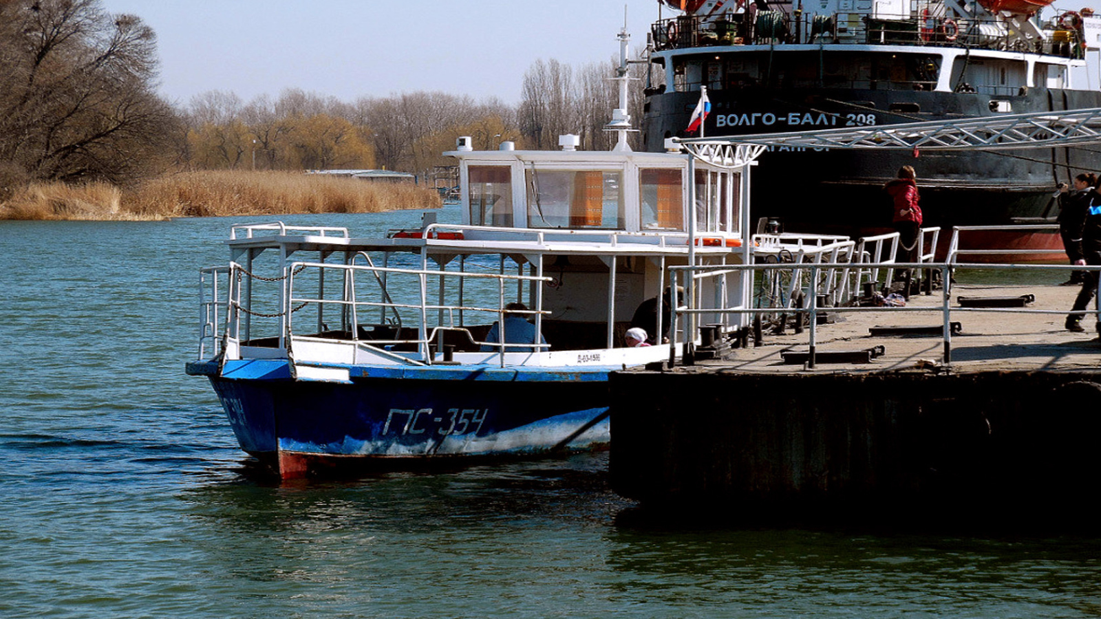 Речной причал в России