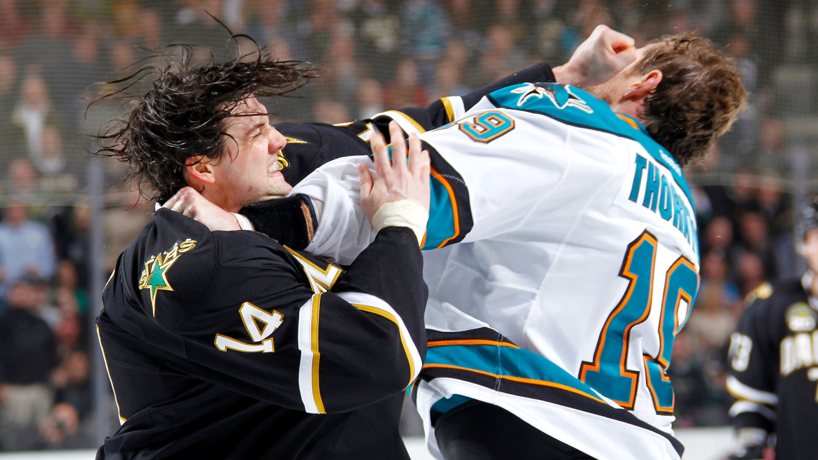 Лучший Хоккеист Джейми Бенн