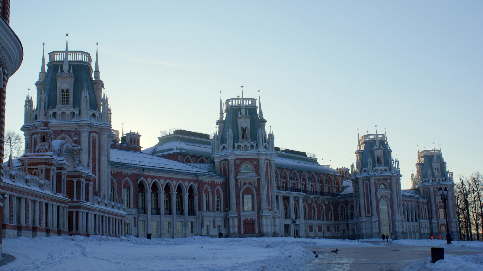 Snow in Moscow Tsaritsyno