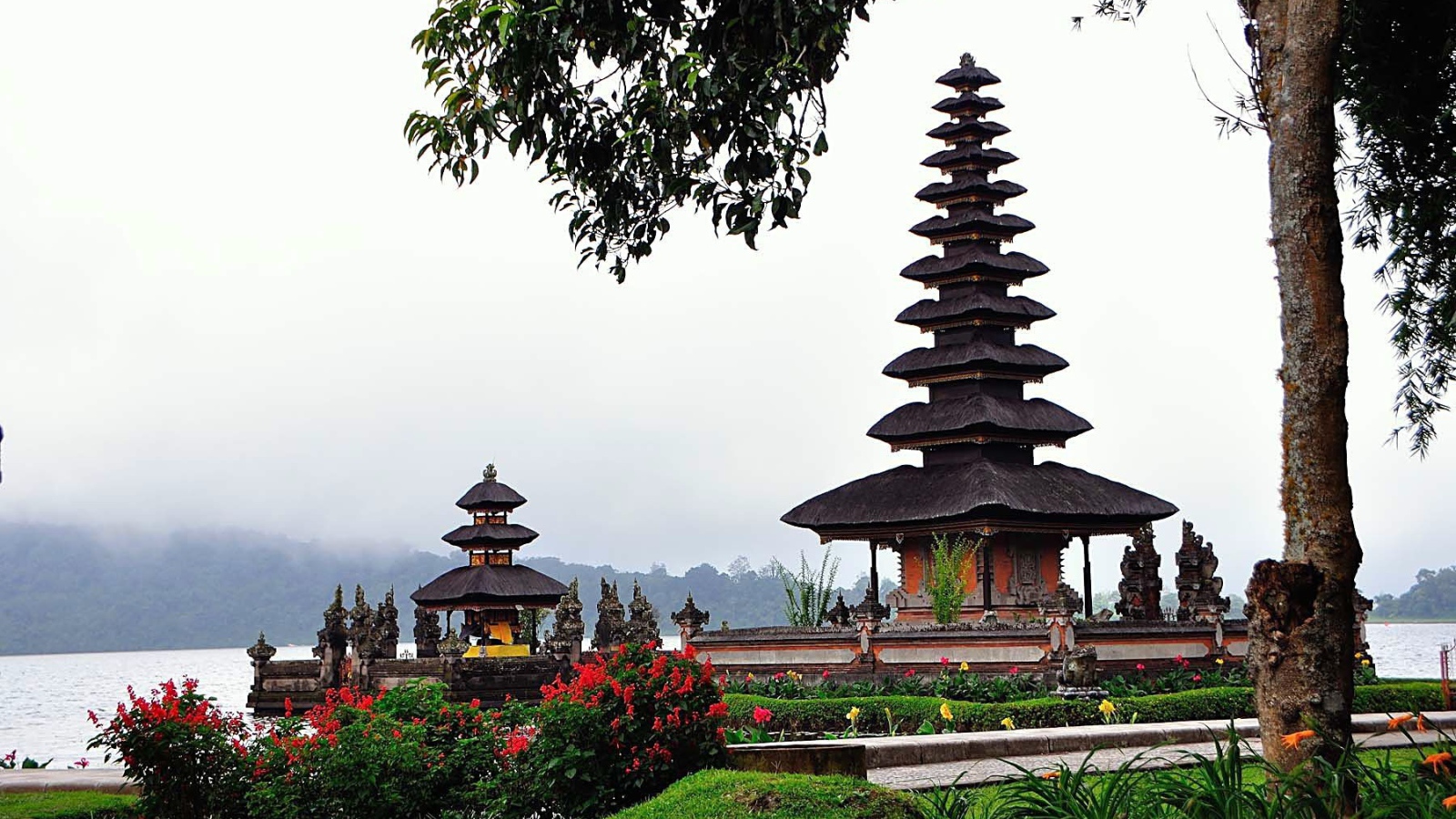 Буддийский храм на Бали