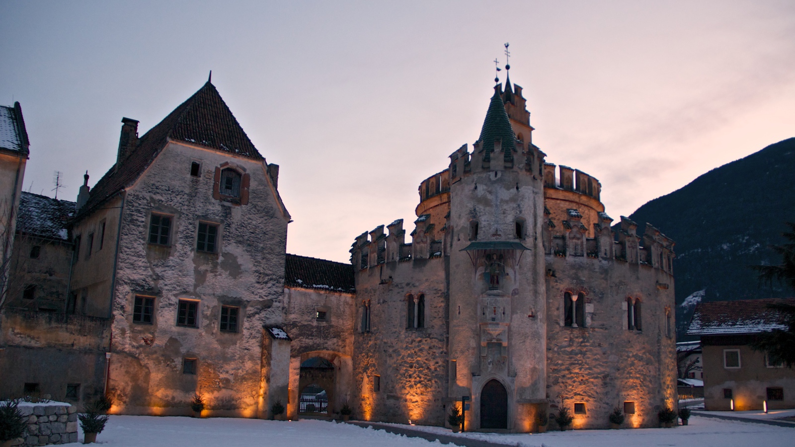 Замок в городе Нойштифт, Австрия