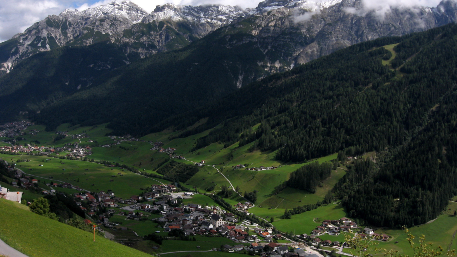 Пейзаж города Нойштифт, Австрия