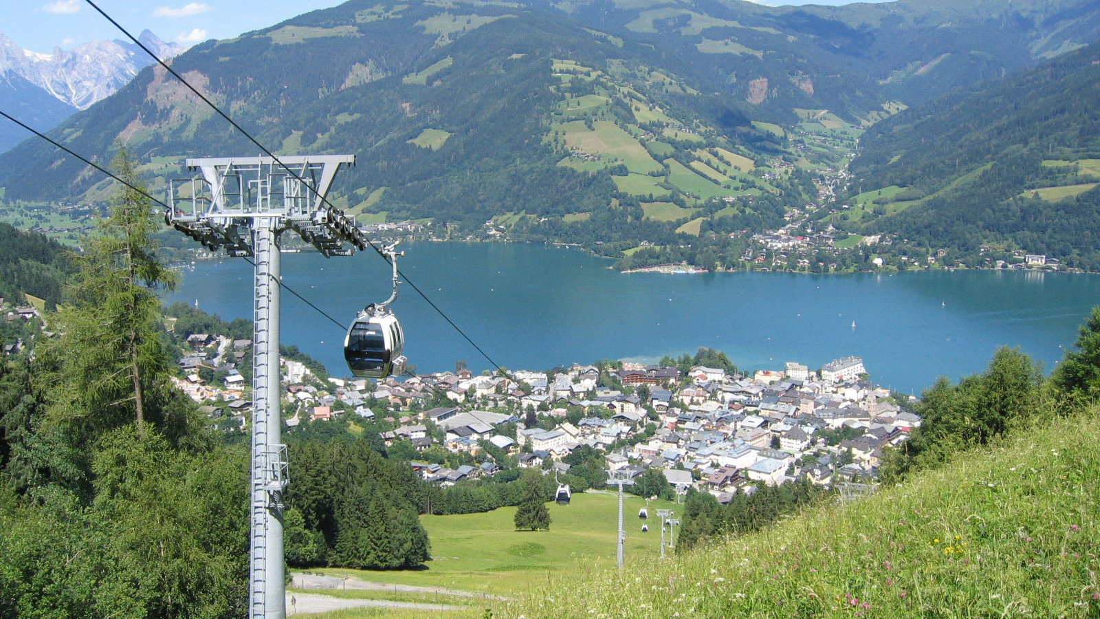 Подъемник на курорте Цель-ам-Зее, Австрия