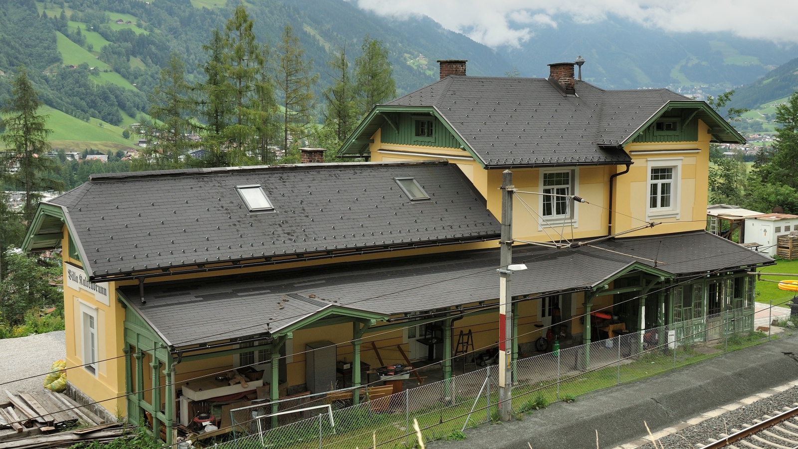 Железнодорожная станция на курорте Бад Хофгастайн, Австрия