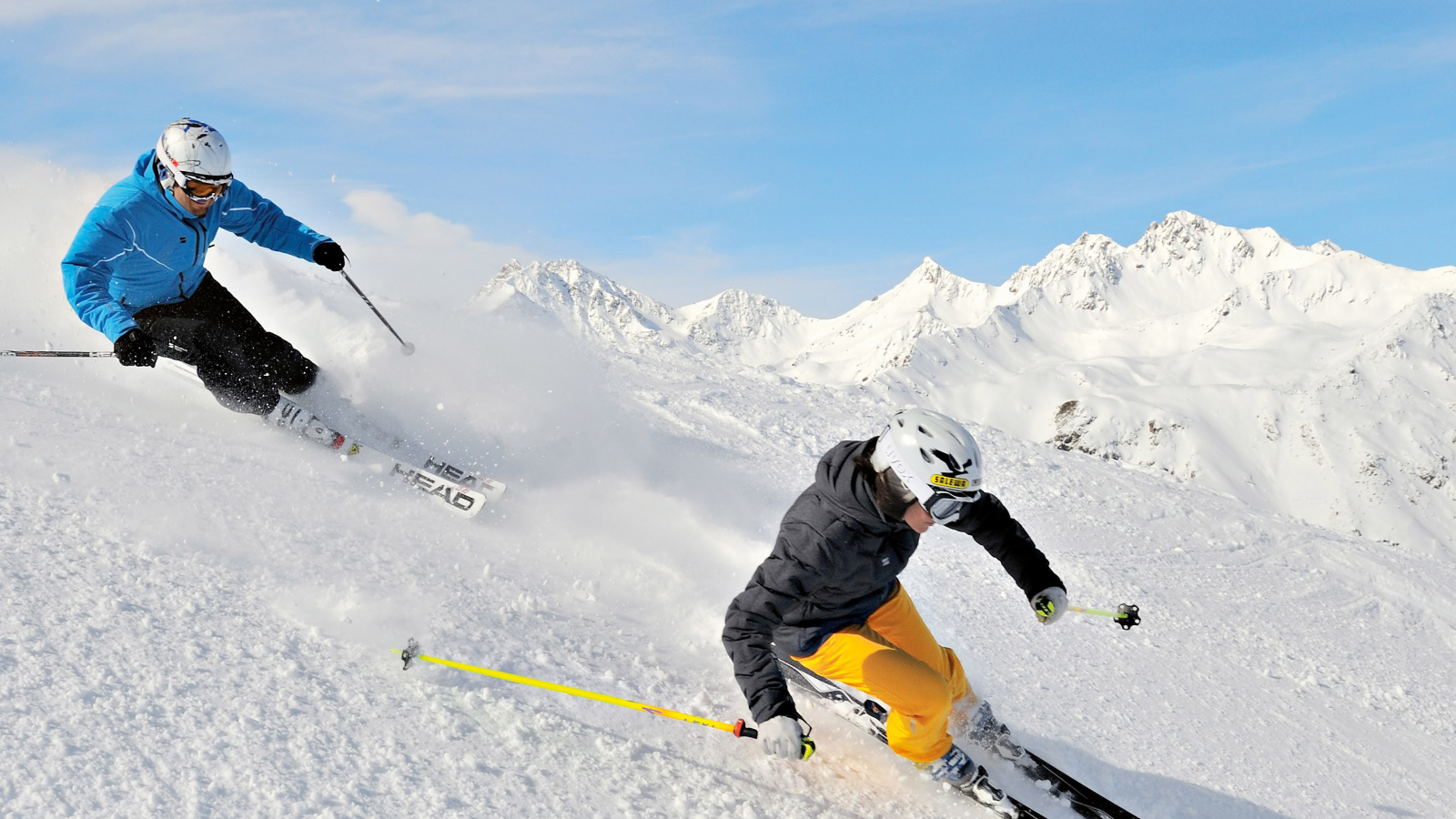 Катание на лыжах на горнолыжном курорте Серфаус, Австрия