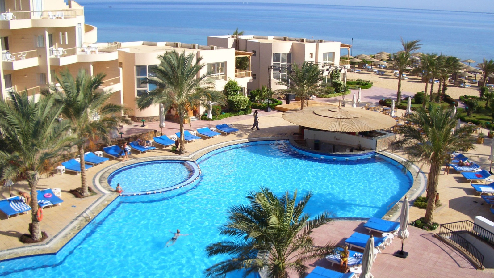 Отель на побережье на курорте Хургада, Египет