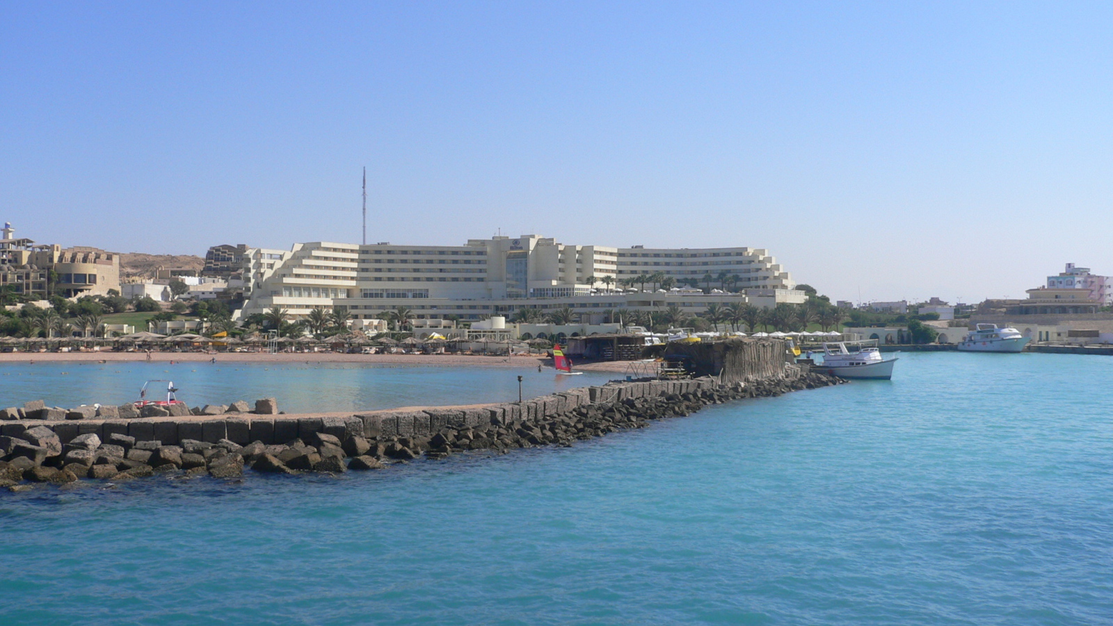 Пирс на курорте Хургада, Египет