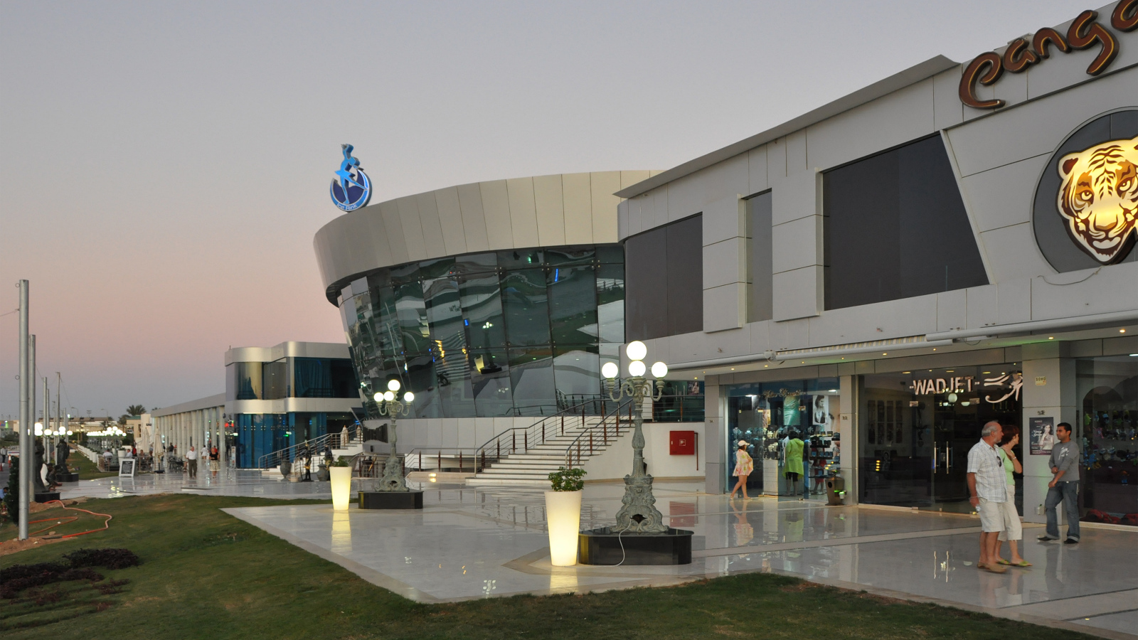 Торговый центр на курорте Шарм эль Шейх, Египет