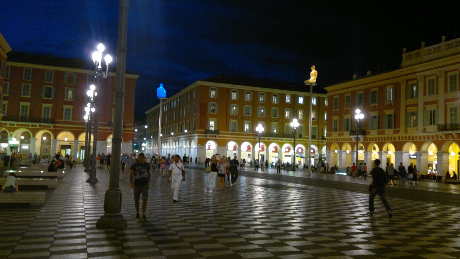 Площадь в городе Ницца, Франция