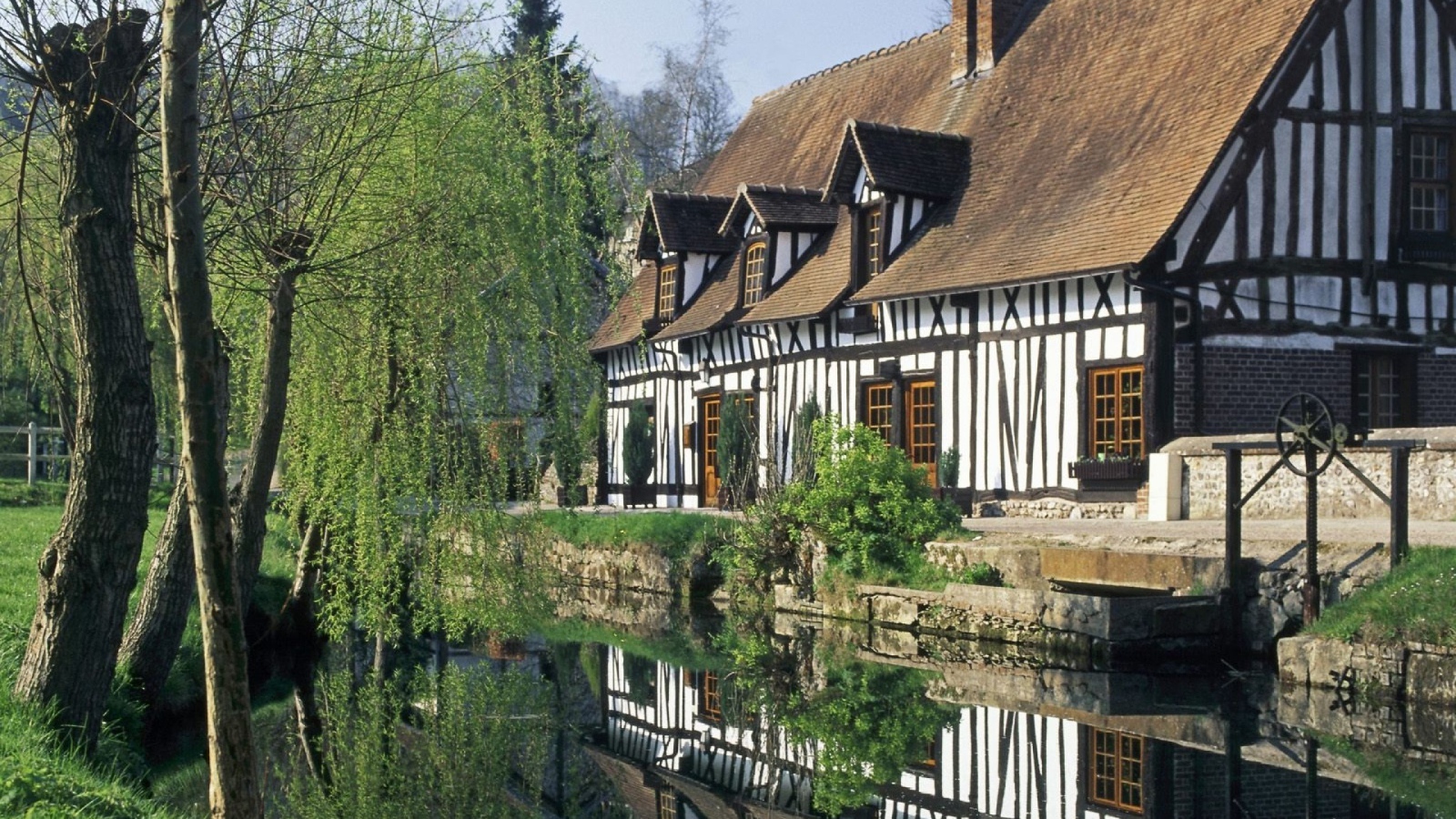 Дом в Нормандии, Франция