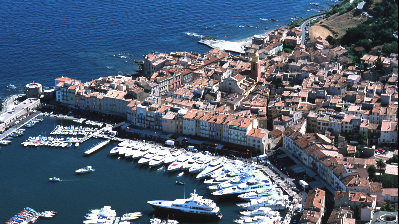 Город на курорте Сен-Тропе, Франция