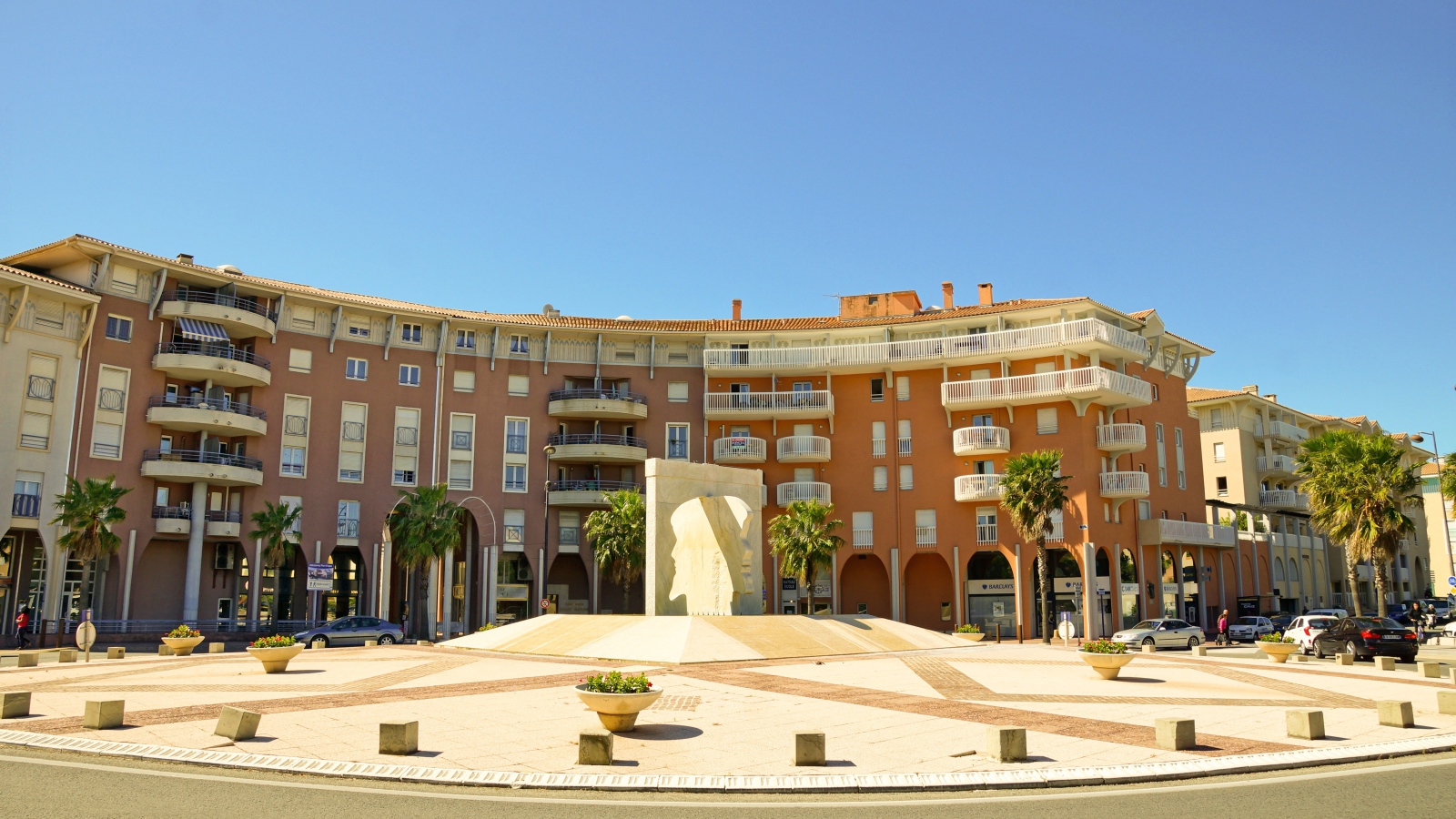 Роскошный отель на курорте Порт Де Фрежюс, Франция