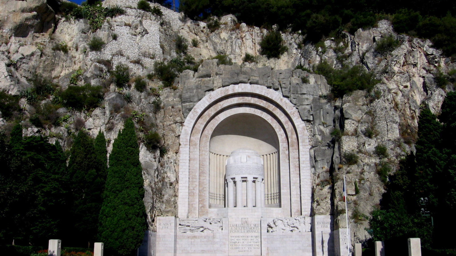 Памятник в городе Ницца, Франция