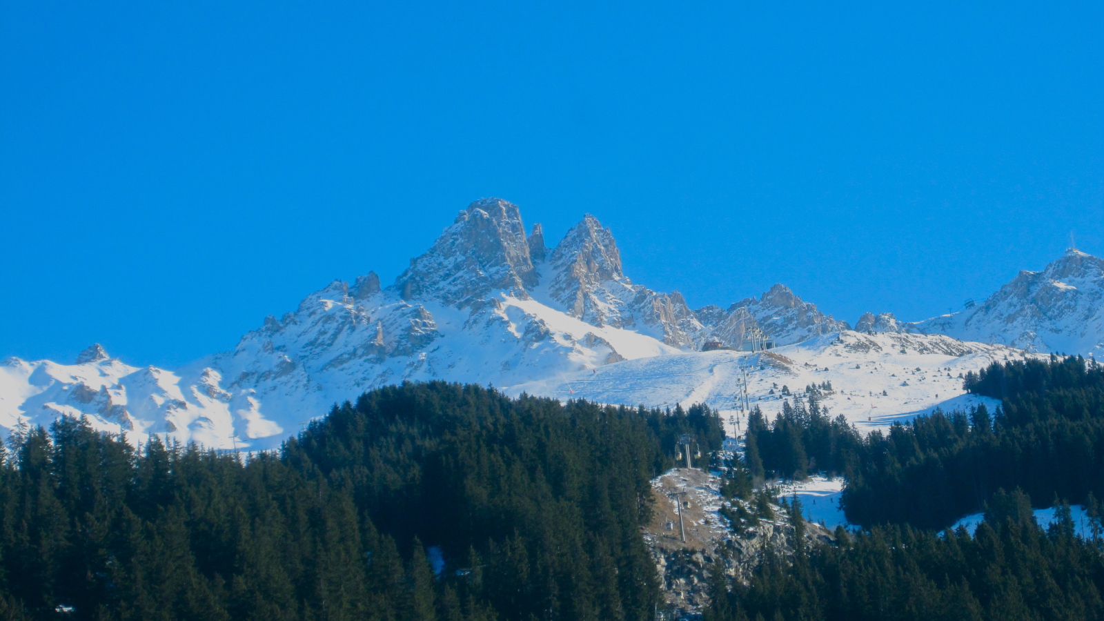 Горы на горнолыжном курорте Мерибель, Франция