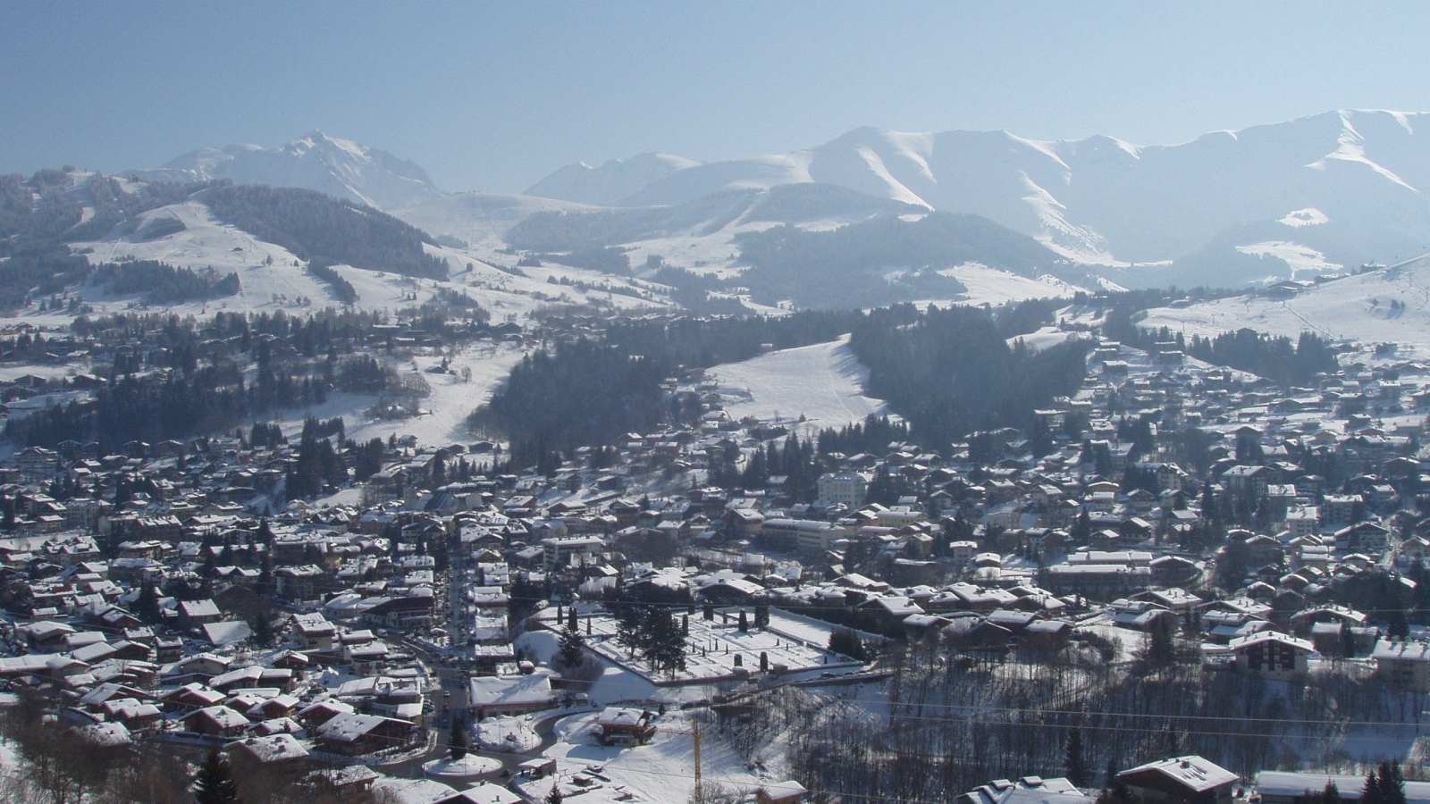 Панорама на горнолыжном курорте Межев, Франция