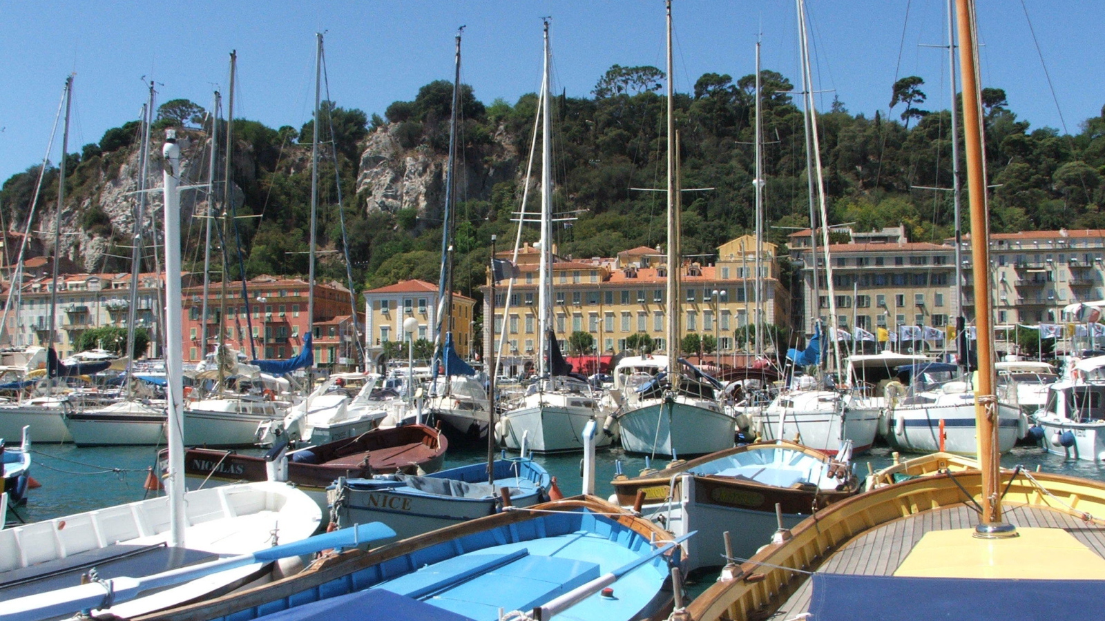 Порт в городе Ницца, Франция