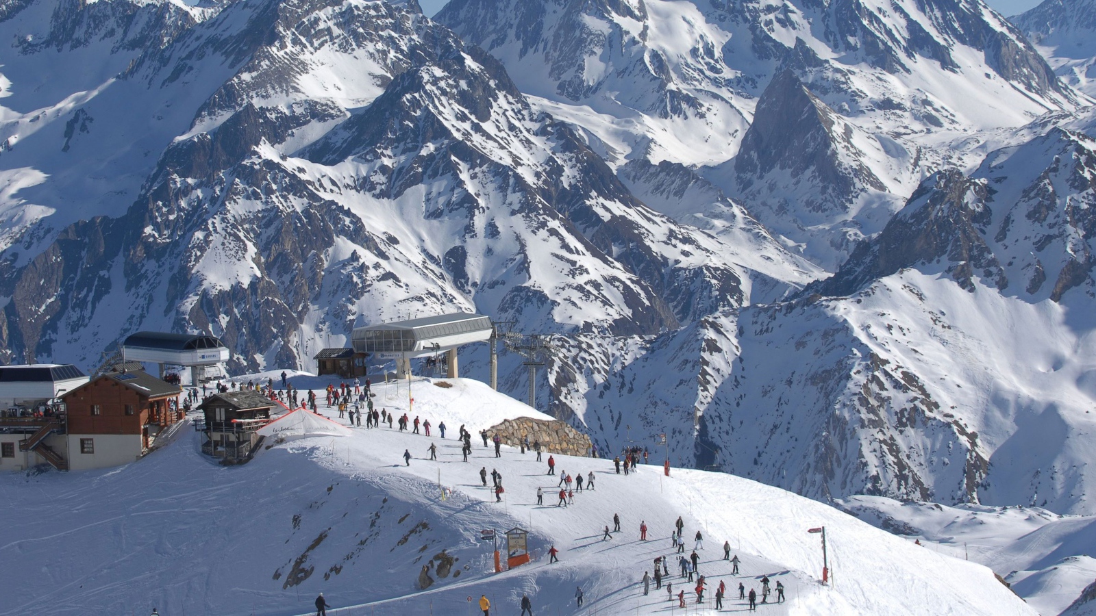 meribel ski wallpaper