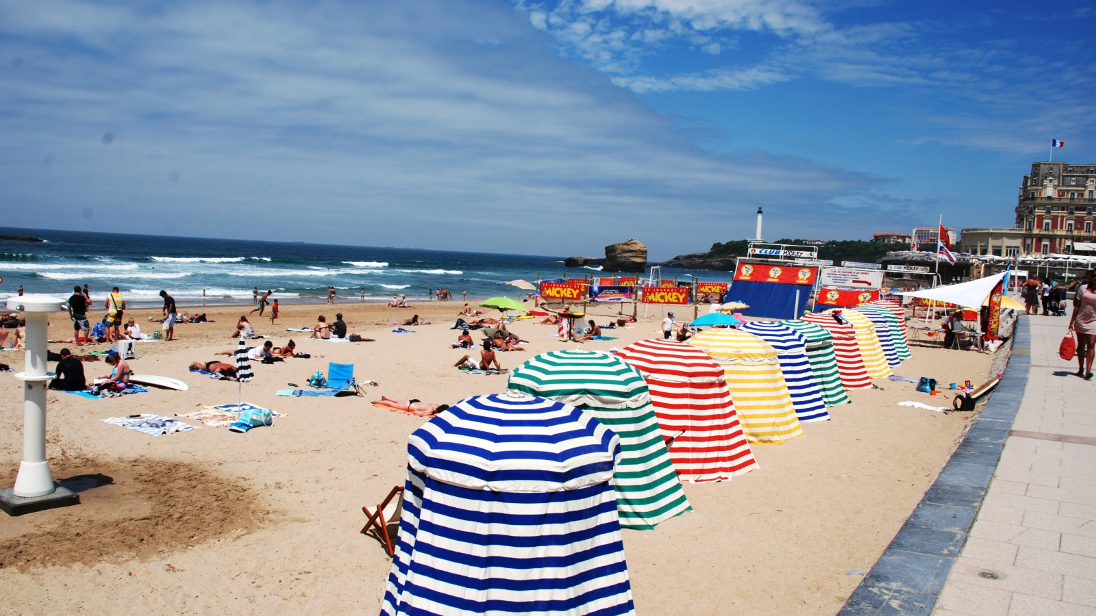 Пляж на курорте Биарриц, Франция