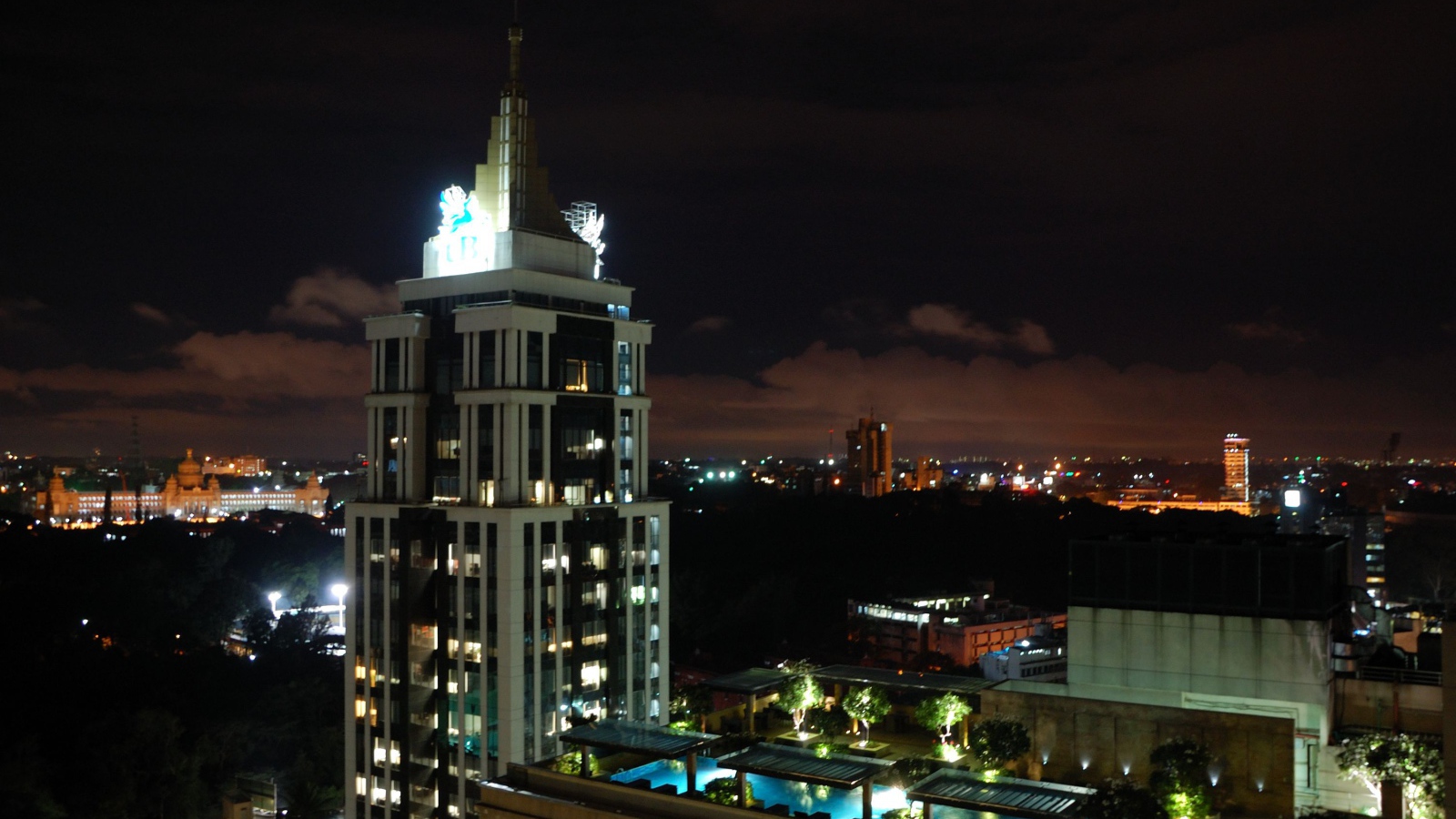 Красивый ночной Бангалор