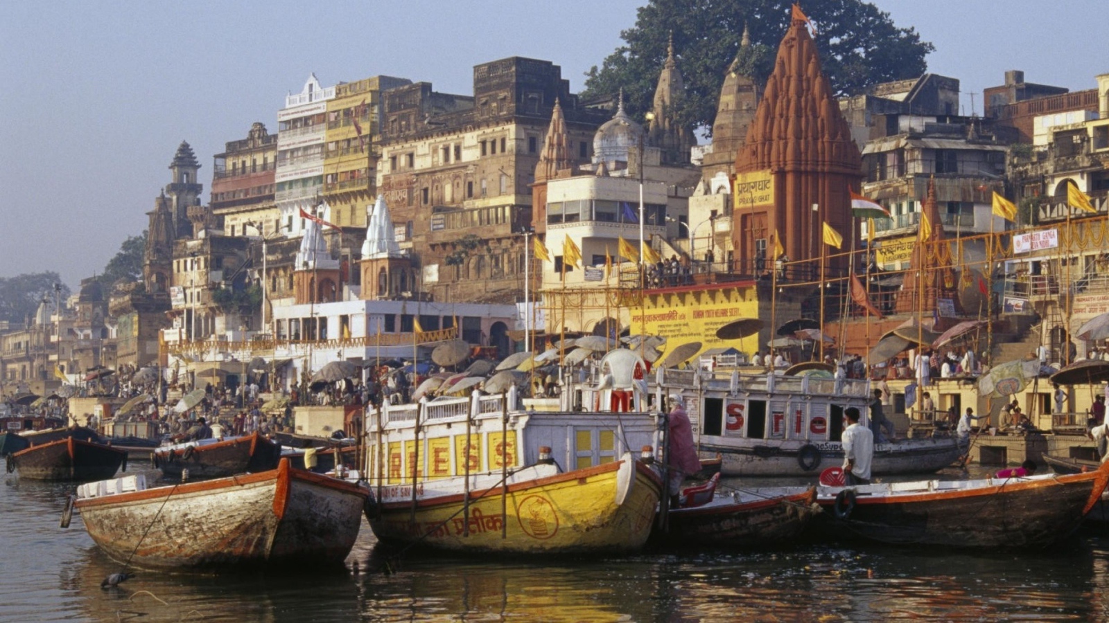 Лодки в городе Варанаси