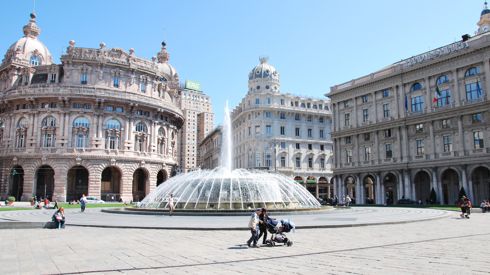 Площадь в Генуе, Италия