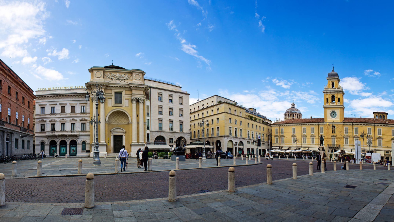 Площадь в Парме, Италия