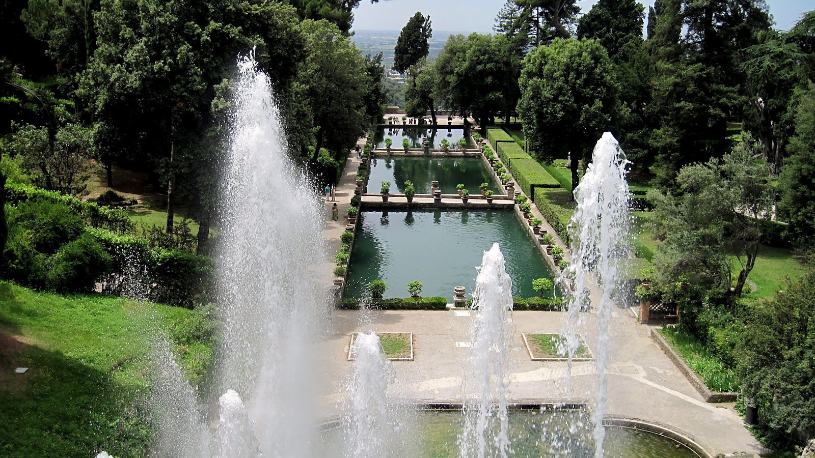 Искусственные озера в Тиволи, Италия