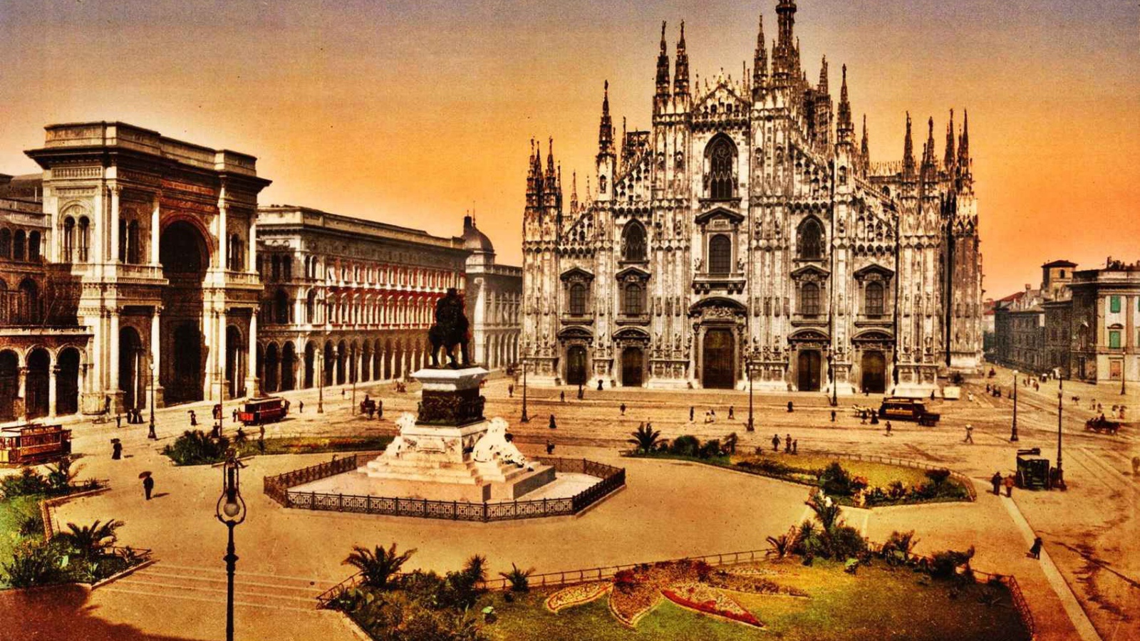 Старинная площадь в Милане, Италия