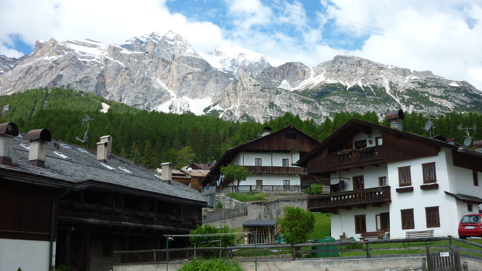 Гостиница на горнолыжном курорте Кортина д'Ампеццо, Италия