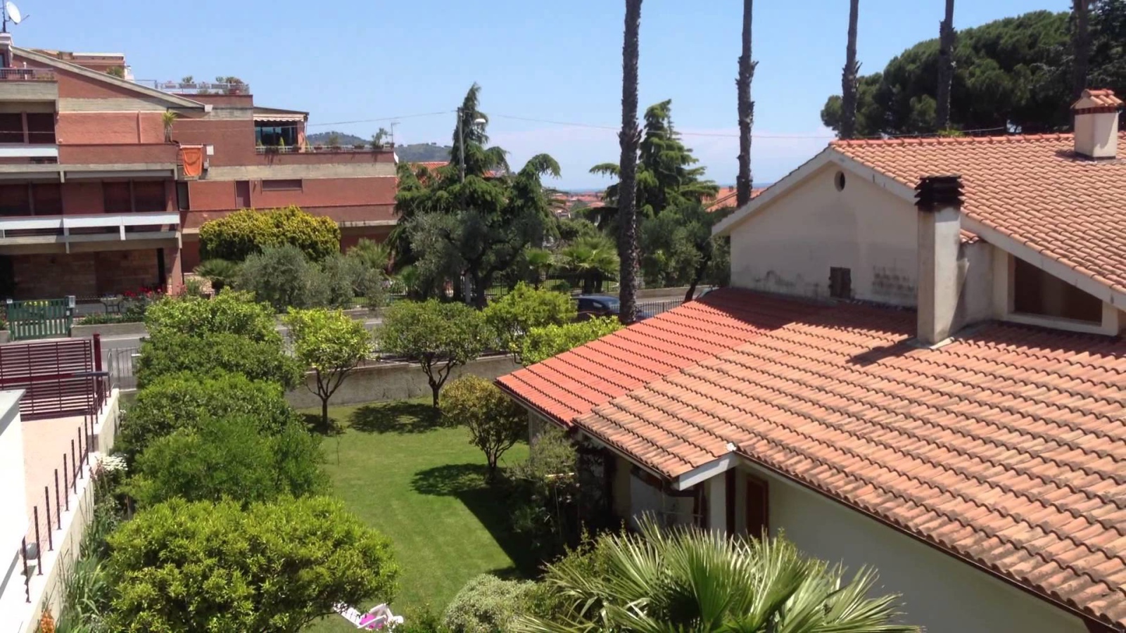 Гостиница у побережья на курорте Диано Марино, Италия