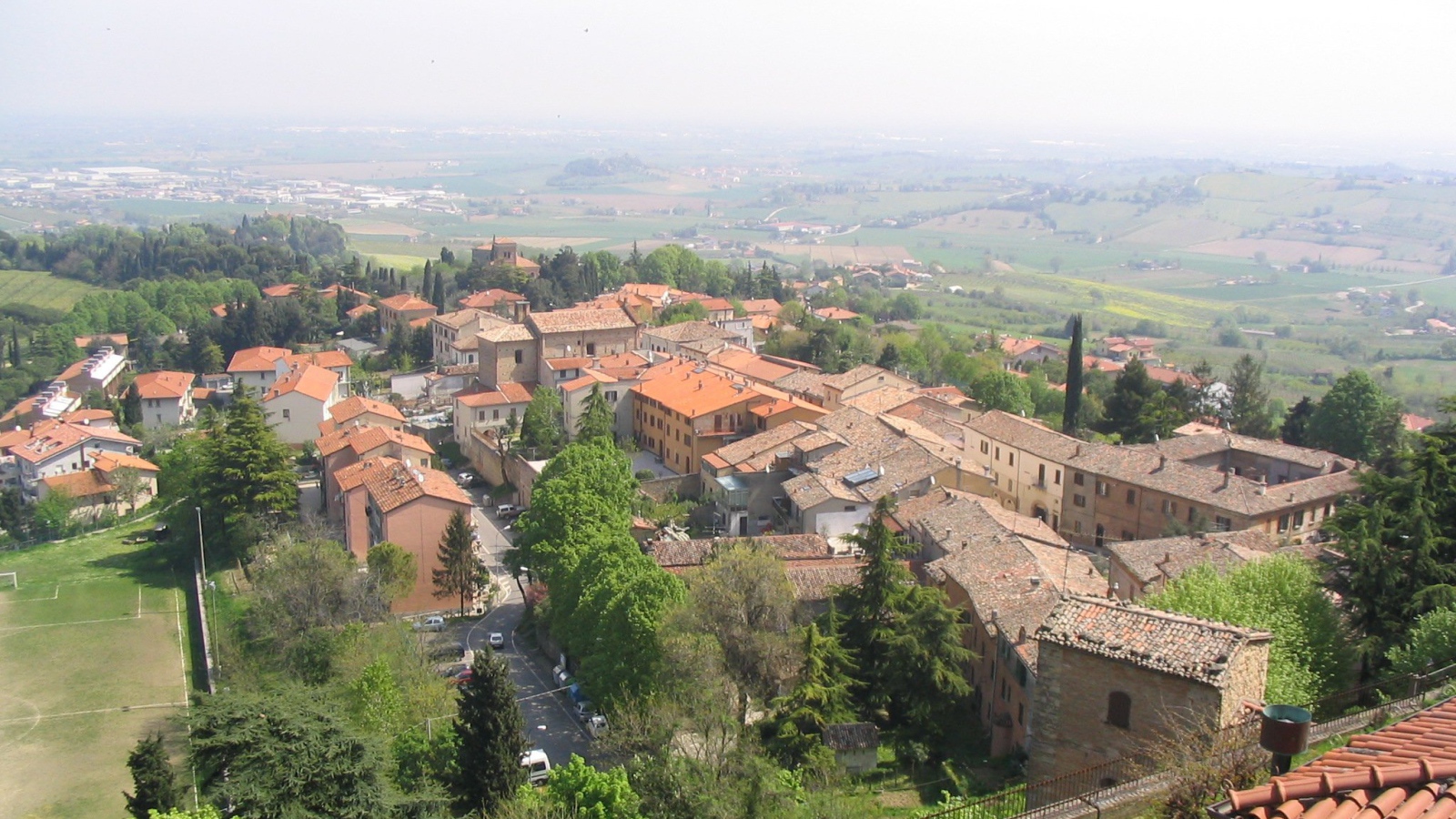 Панорама города на курорте в Монтекатини Терме, Италия