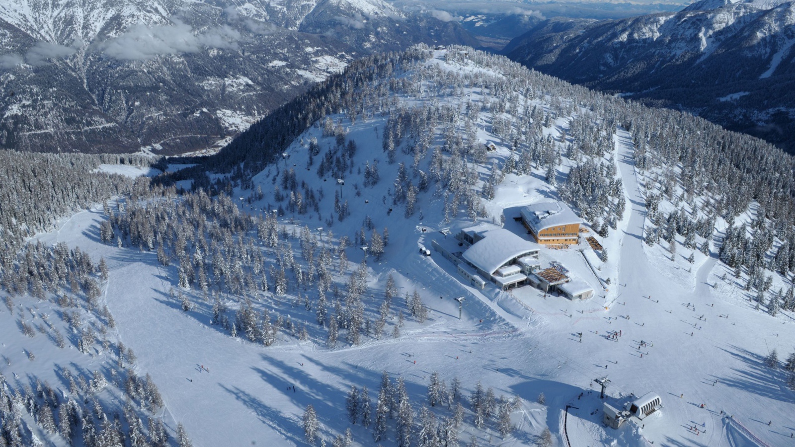 Горнолыжная база на курорте Валь ди Соль, Италия