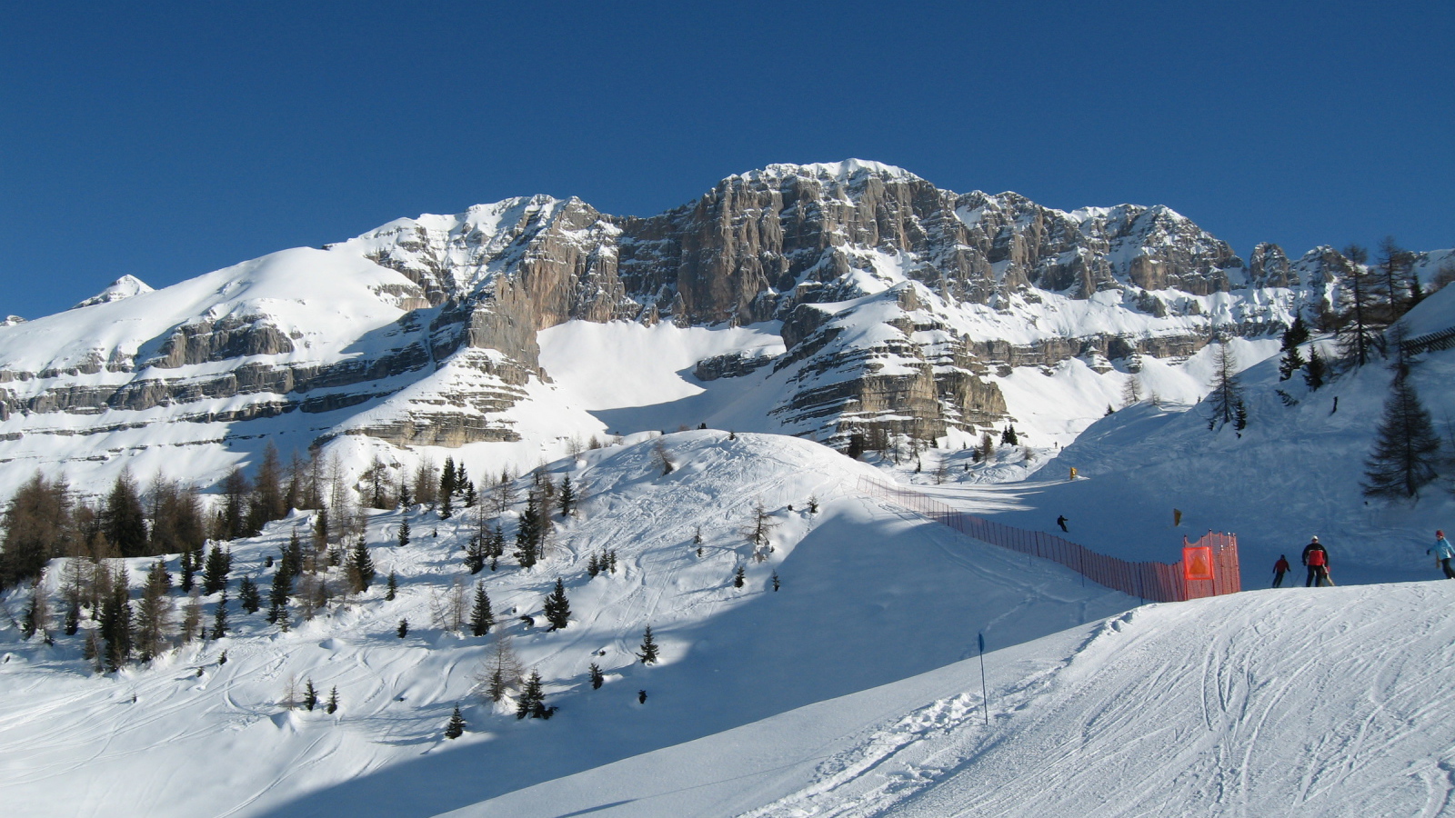 Отдых на горнолыжном курорте Мадонна ди Кампильо, Италия