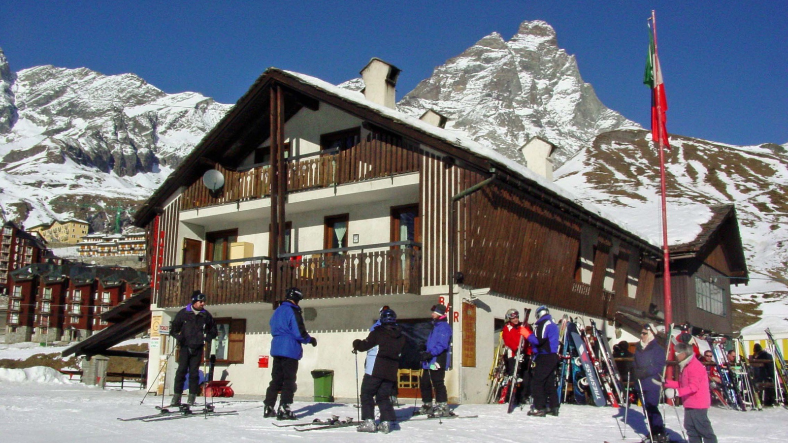 Горнолыжная база на курорте Червиния, Италия