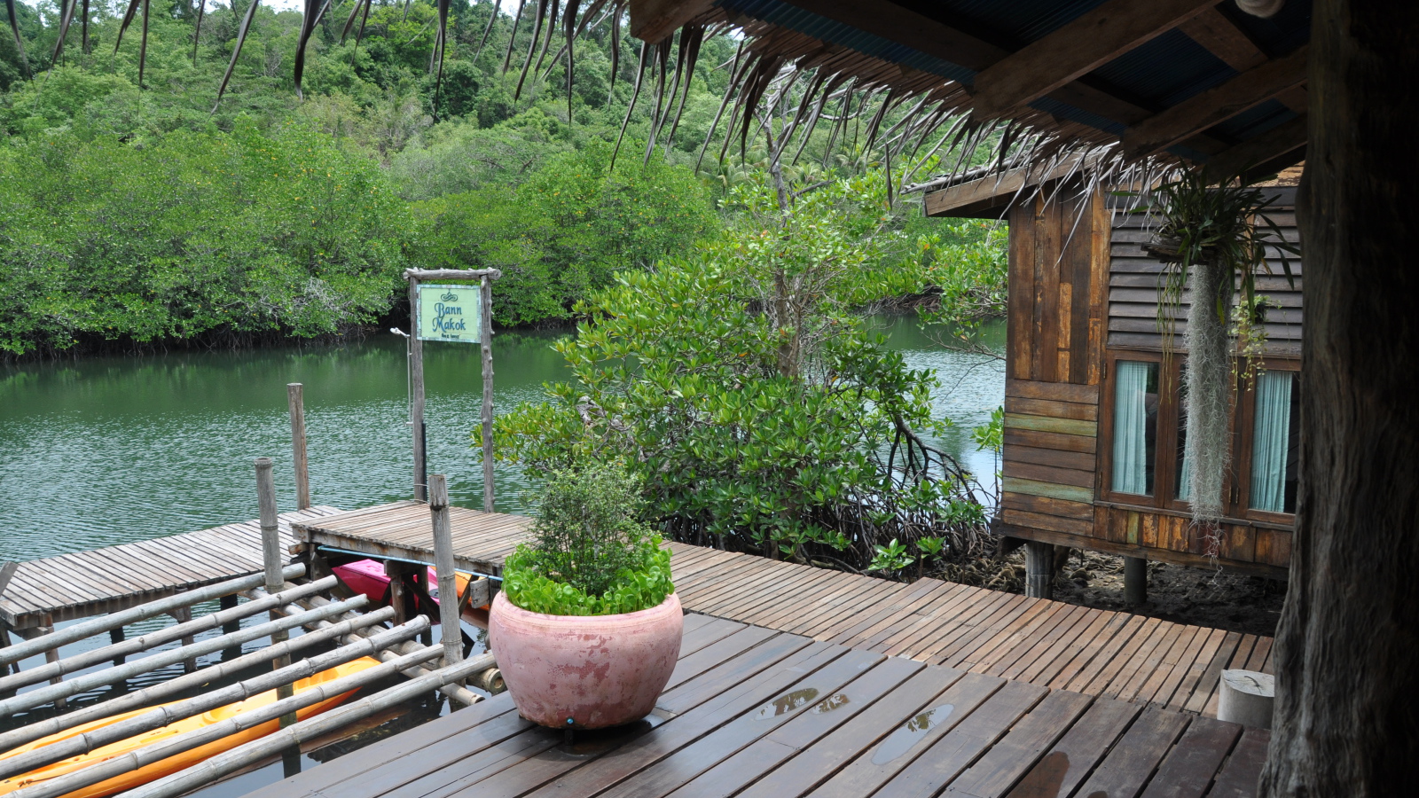 Причал для лодок на острове Ко Куд, Таиланд