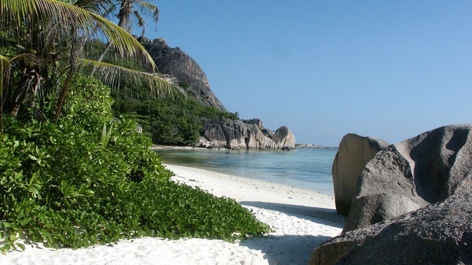 Песчаный пляж на острове Чанг, Таиланд