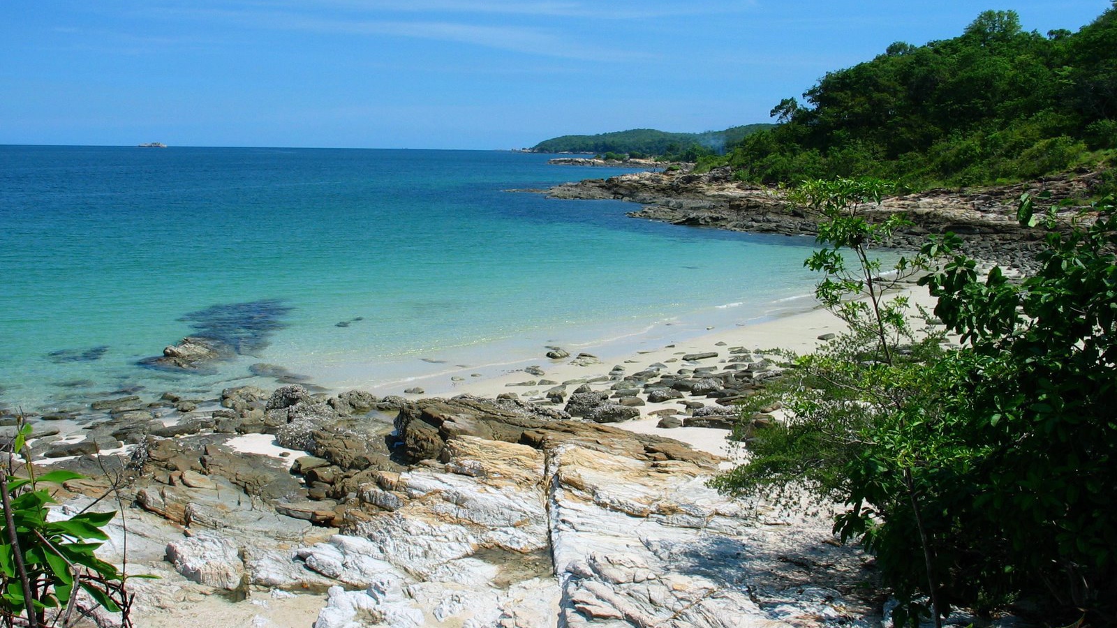 Дикий пляж на острове Самет, Таиланд
