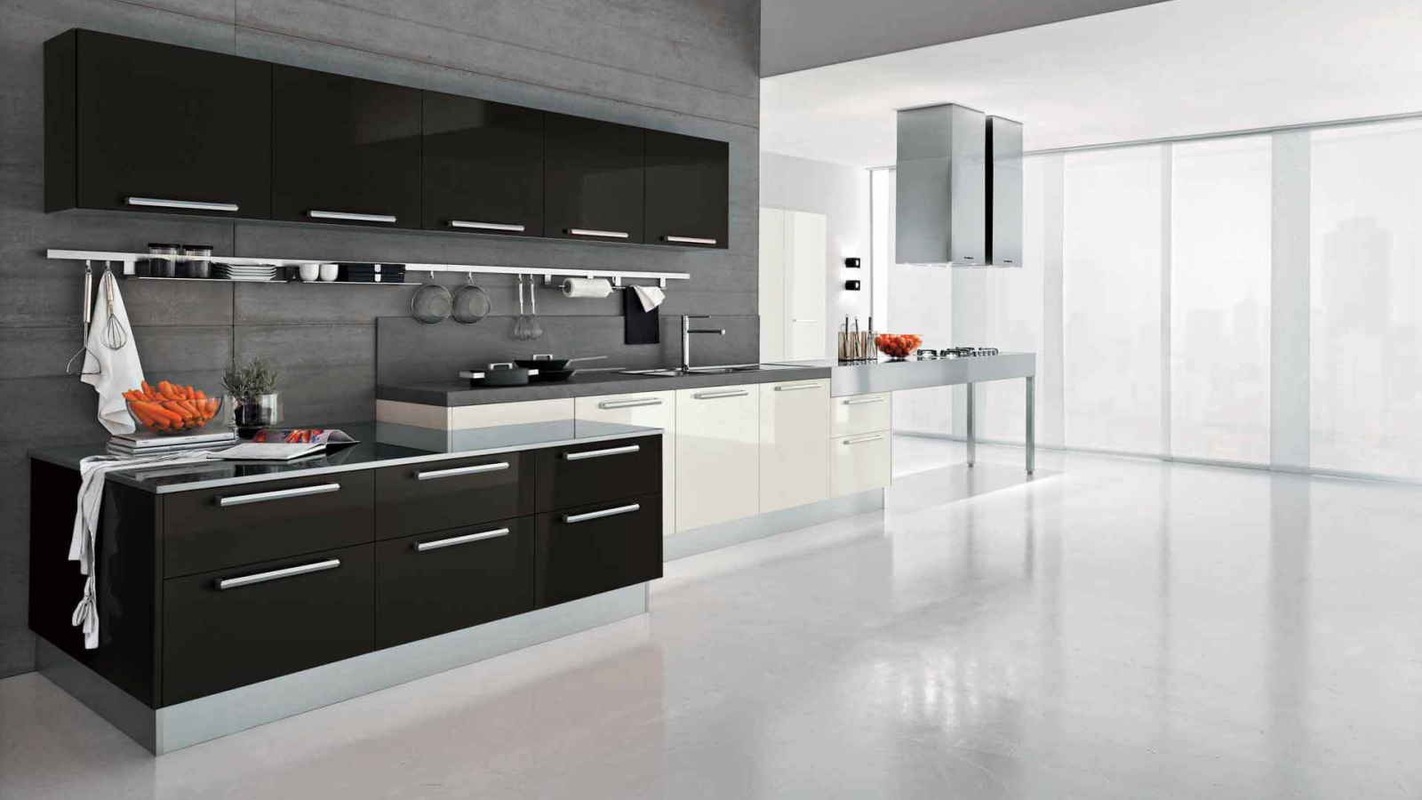 Большая черная кухня