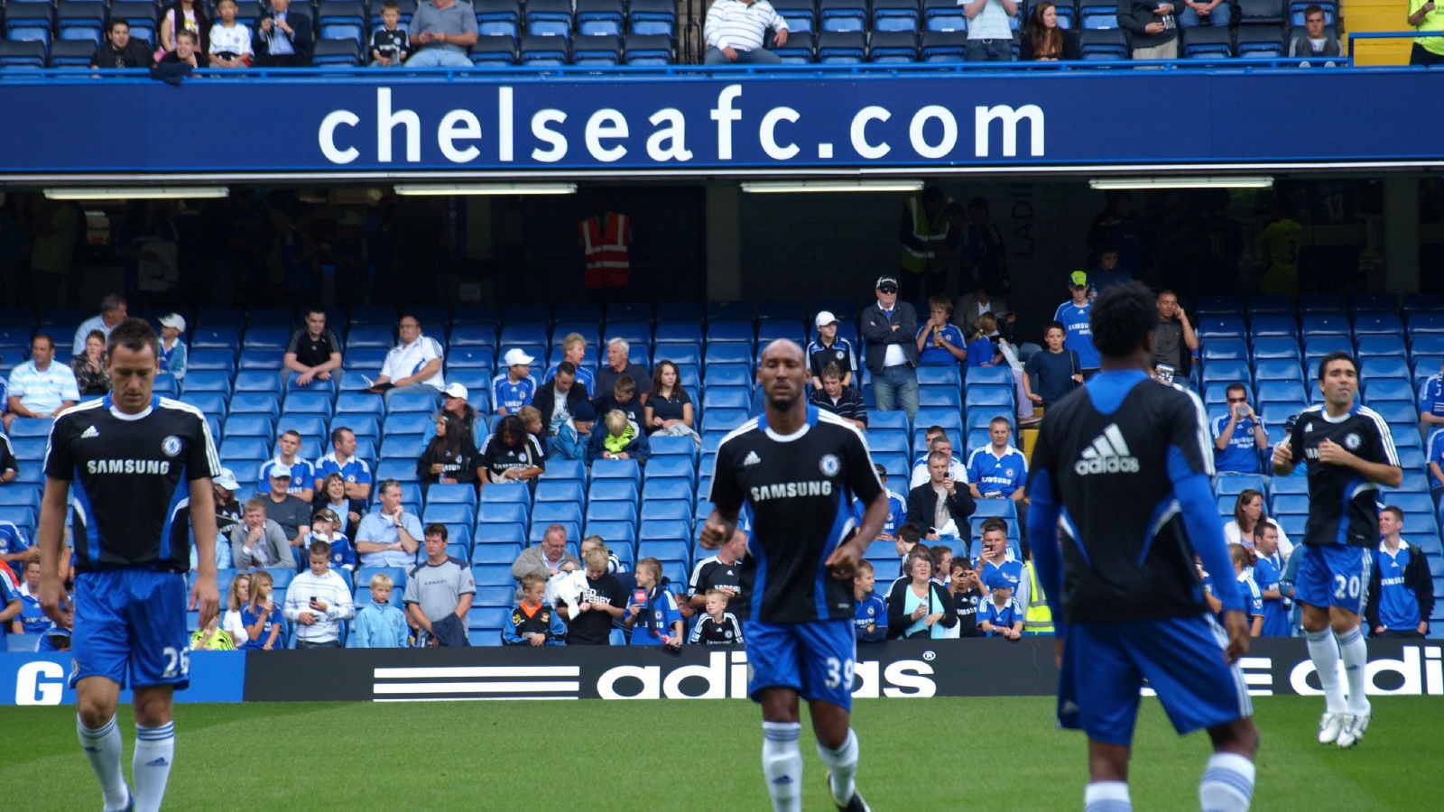 Челси команда на поле