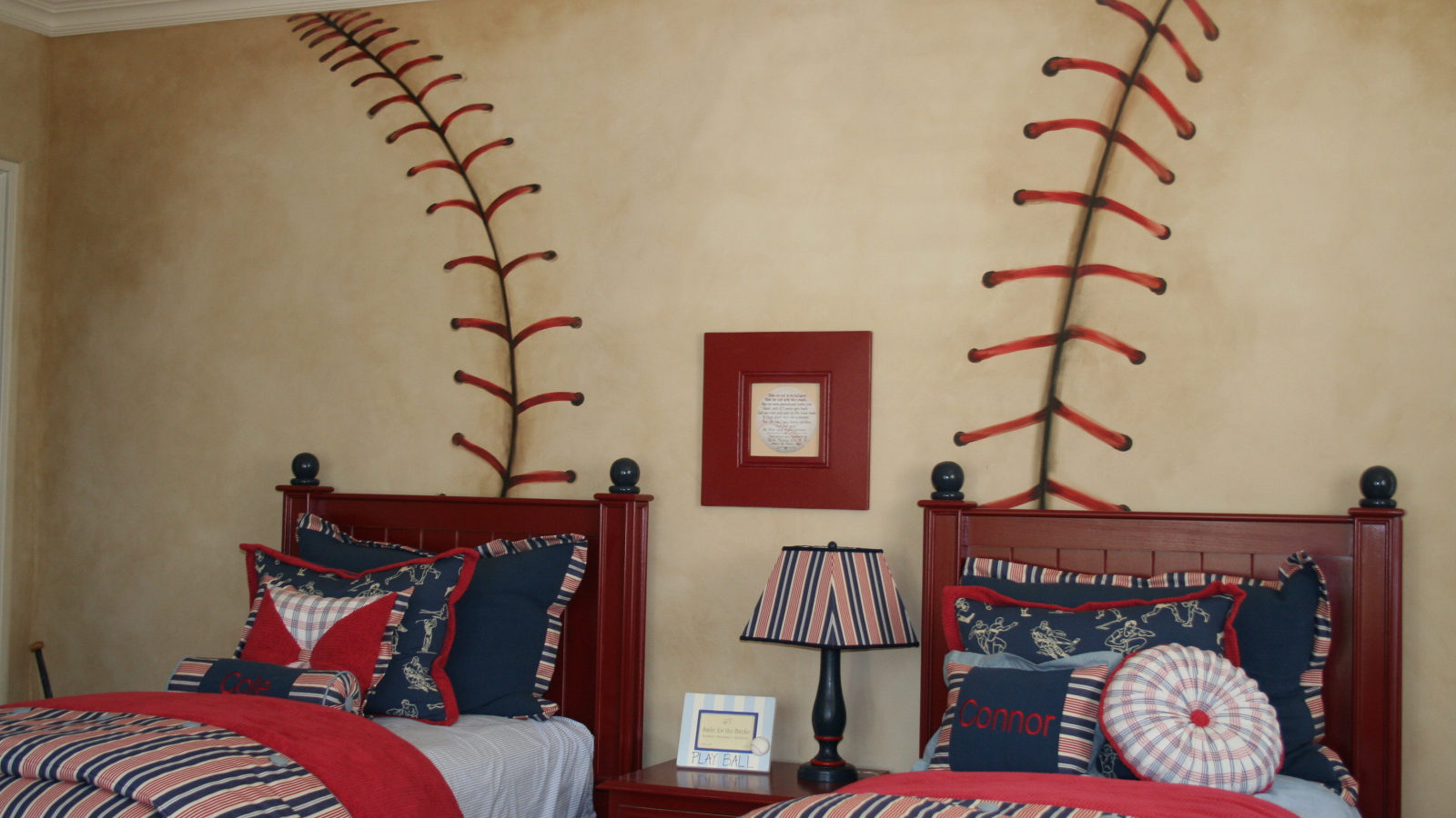 Оформление детской в стиле бейсбольного мяча