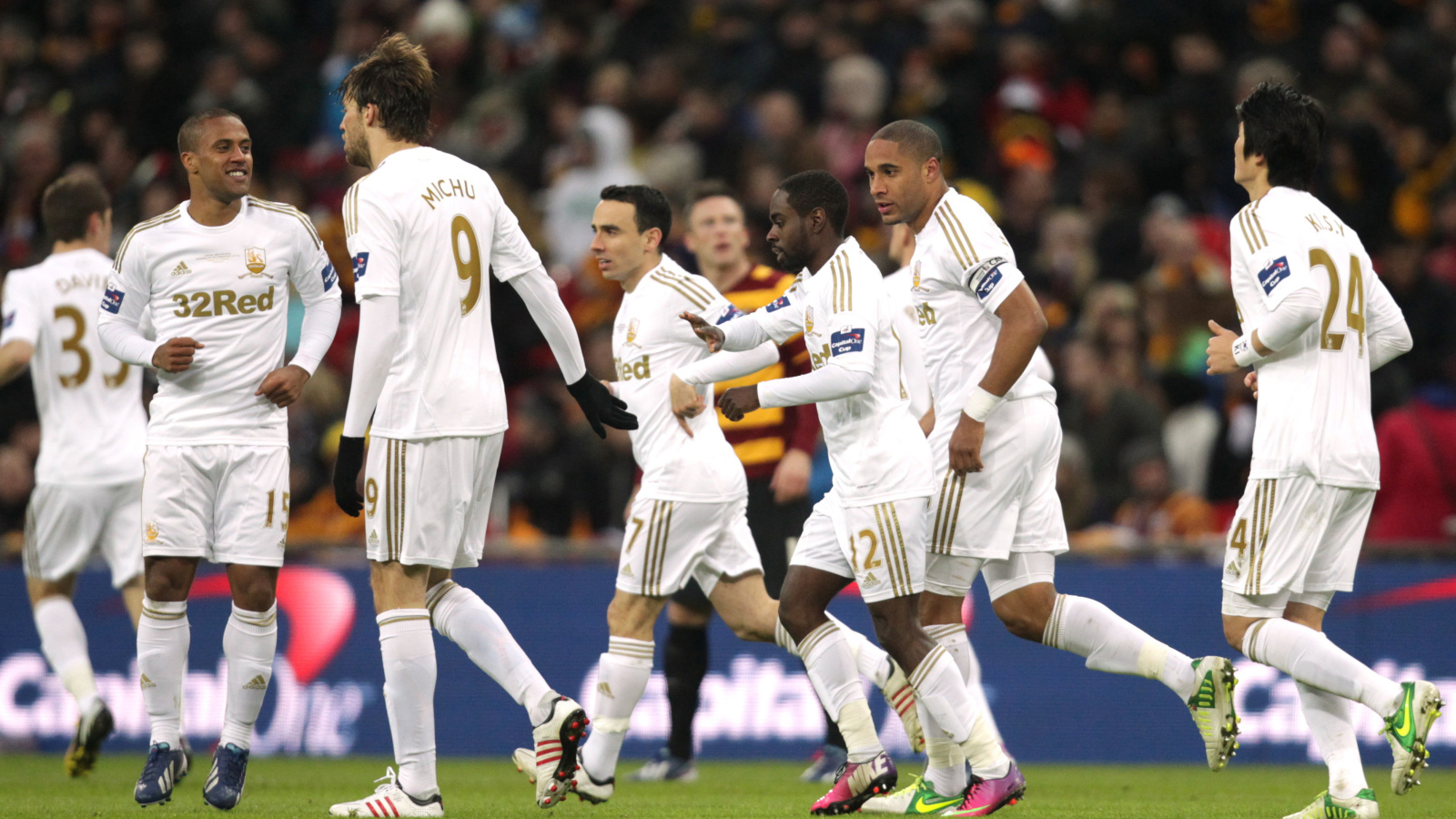 Известный Футбольный клуб Суонси Сити