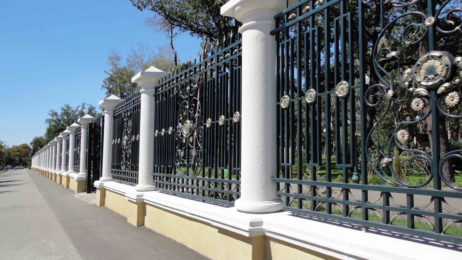 Парк Горькова в Харькове