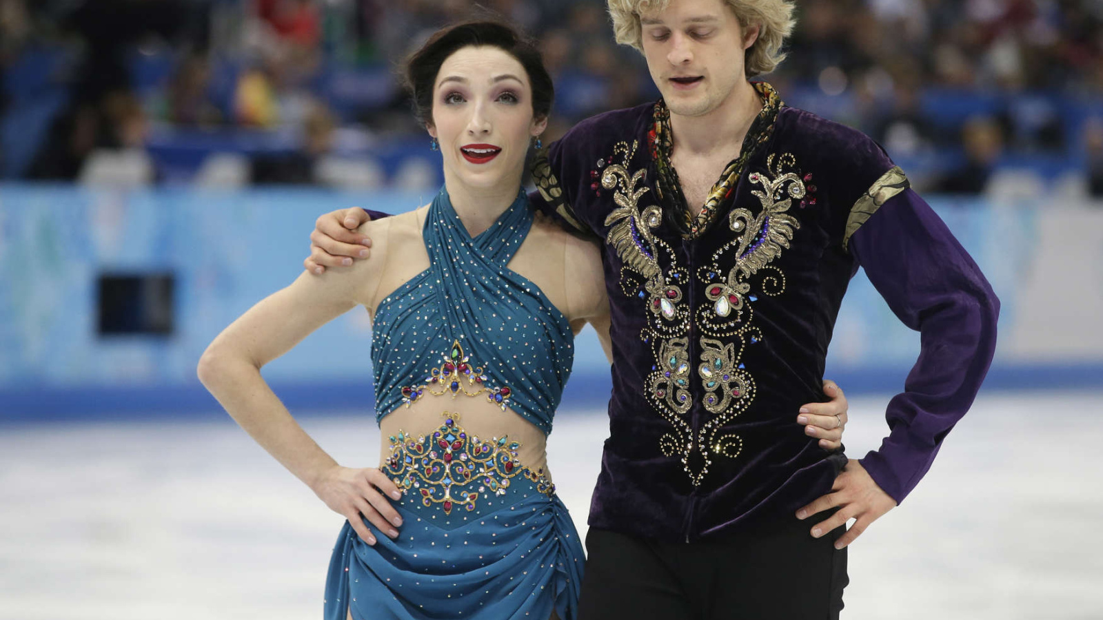 Обладатели золотой и серебряной медали в фигурном катании Чарли Уайт и Мэрил Дэвис на олимпиаде в Сочи