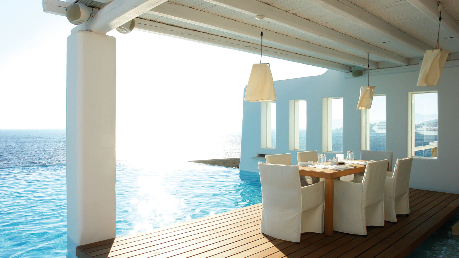 Дом около моря