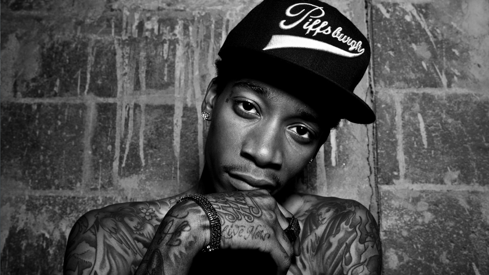 Человек с татуировками