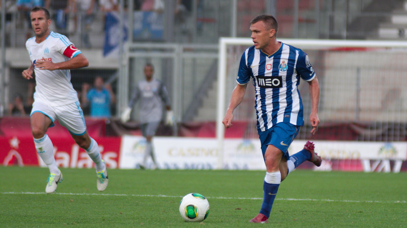 Porto midfielder Marat Izmailov