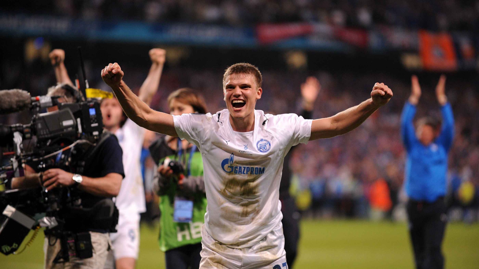 Российский футболист Игорь Денисов