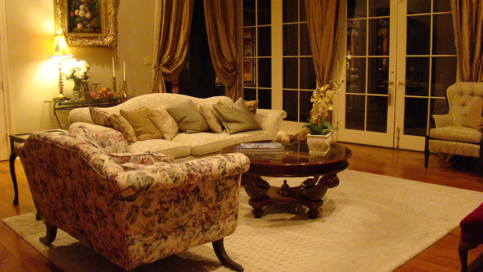 Уютная гостиная Хилтон