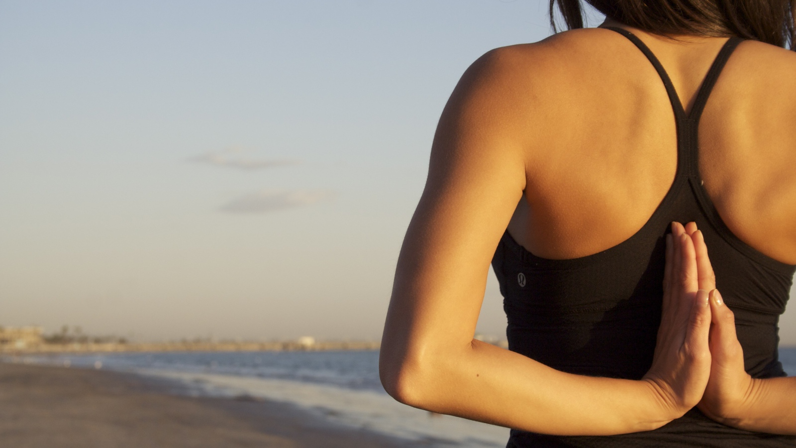 Йога на пляже