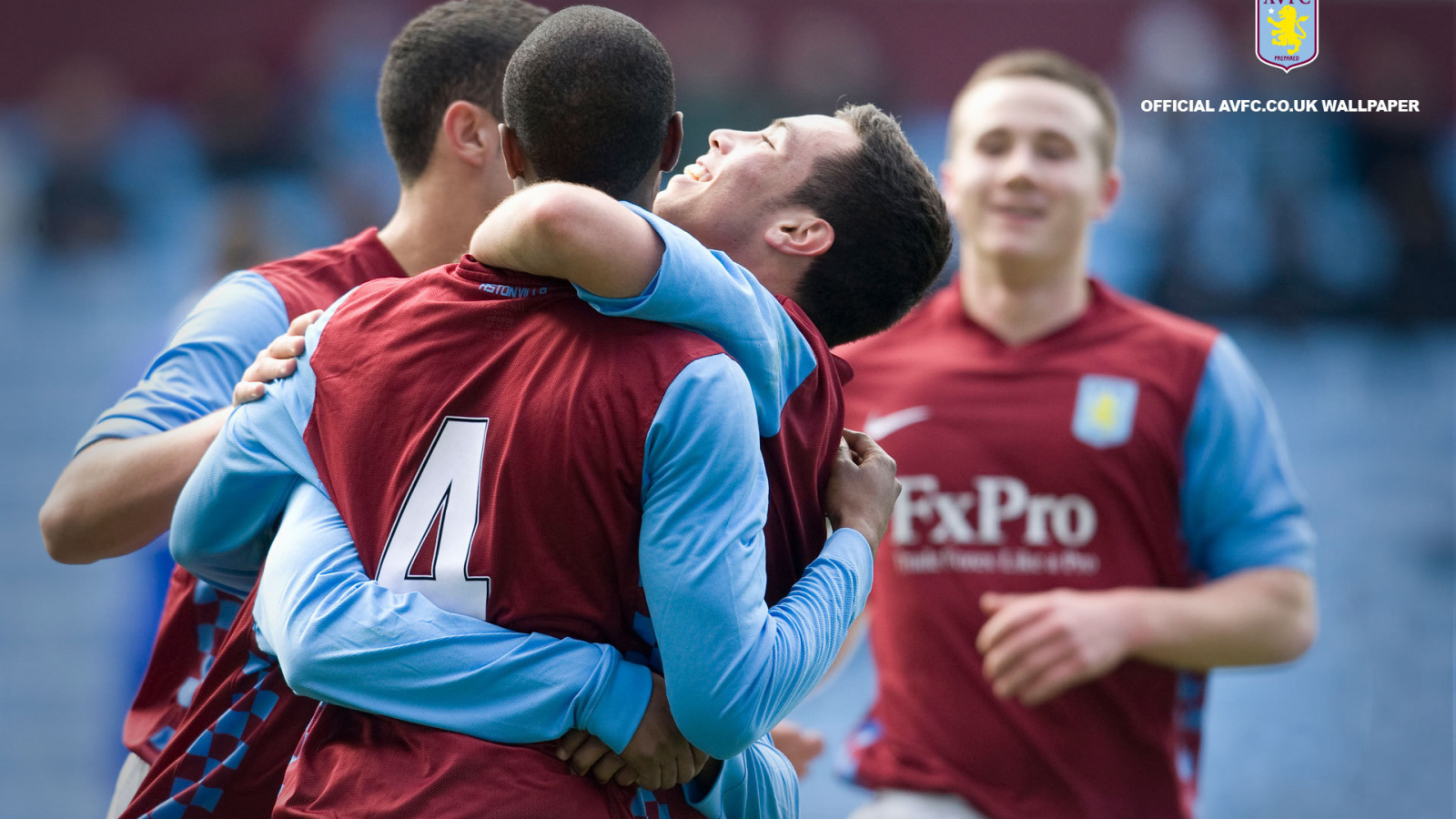 Известный клуб Астон Вилла